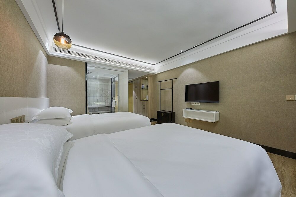 Фото Kaiserdom Hotel