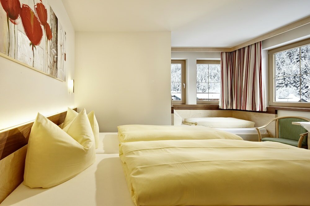 Фото Hotel Sonnenhof