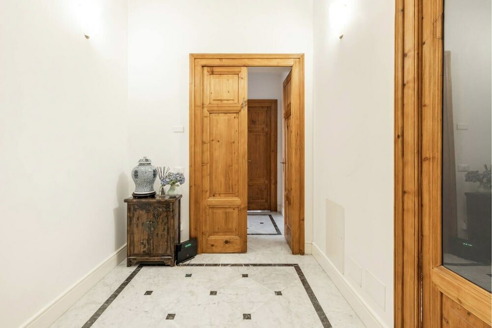 Фото Esquiline Suites