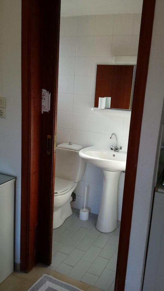 Фото Leonidas Rooms