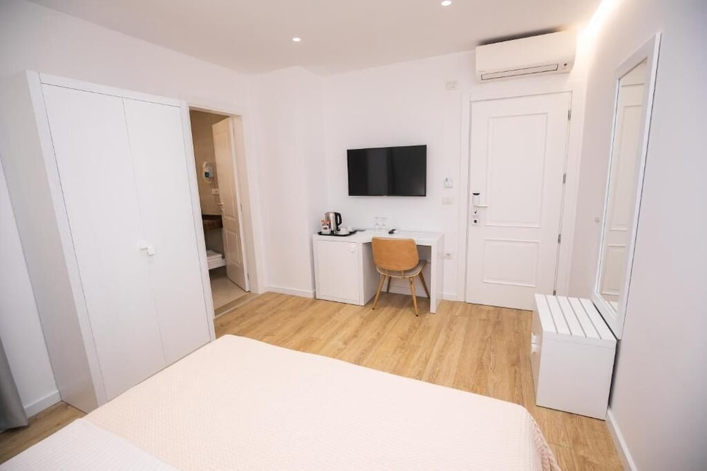 Фото Hotel Elior