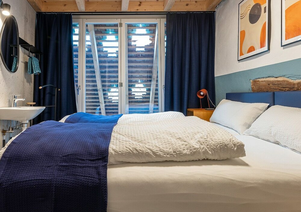 Фото Ambrosia Hüsli