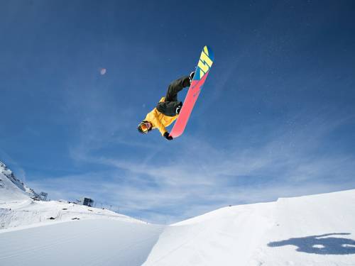 Фото Conrad's Mountain Lodge - Sport Equipment included