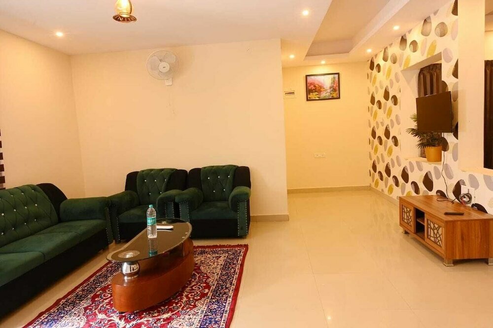 Фото Urban Stay Adams Service Apartment