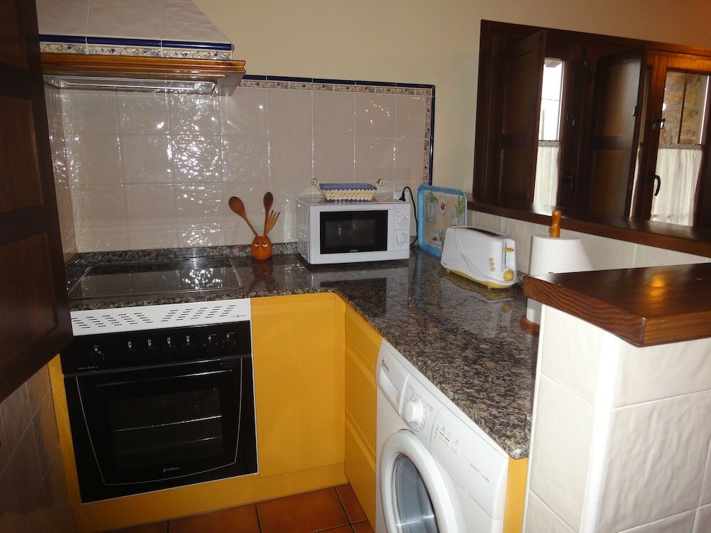 Фото Apartamentos Rurales Villa de Saín