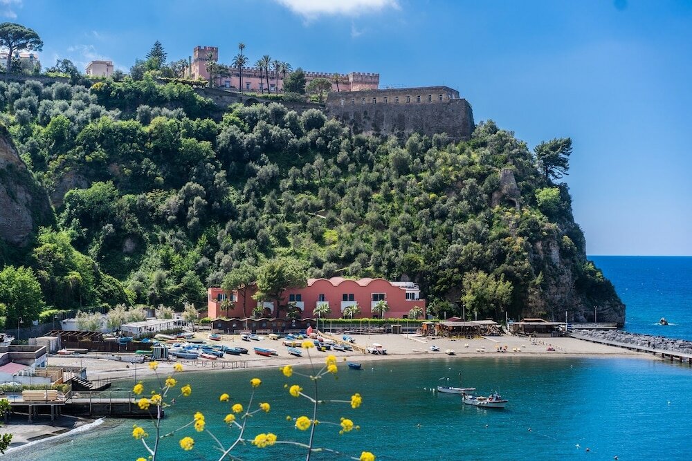 Фото отеля 2