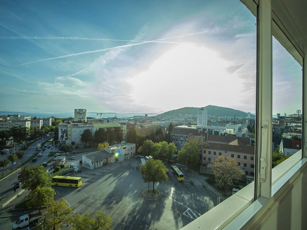 Фото Mar - With View - A1-blue