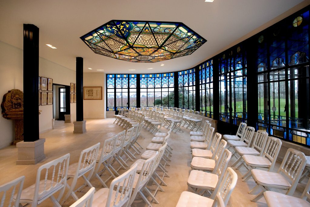 Фото Château Pape Clément - Bernard Magrez Luxury Wine Experience