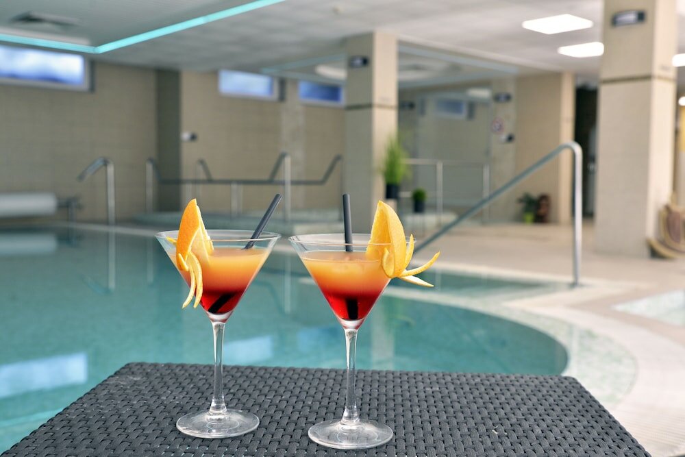 Фото Granada Konferencia Wellness Sport Hotel