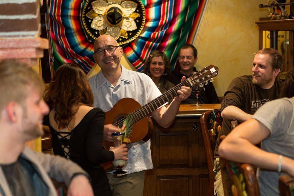 Фото Hotel Blume El Azteca