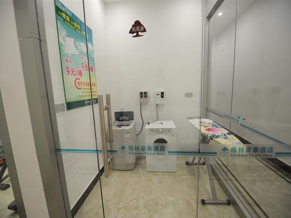 Фото GreenTree Inn Meizhou Meijiang District Wanda Plaza Hotel