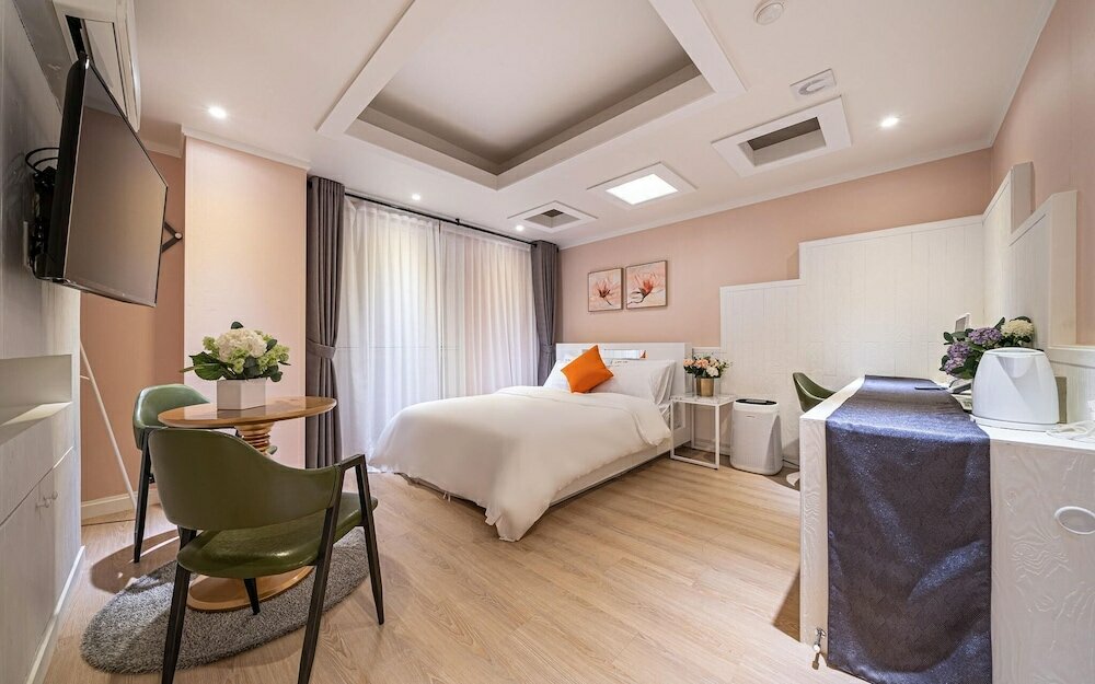 Фото Seocho Toad Hotel