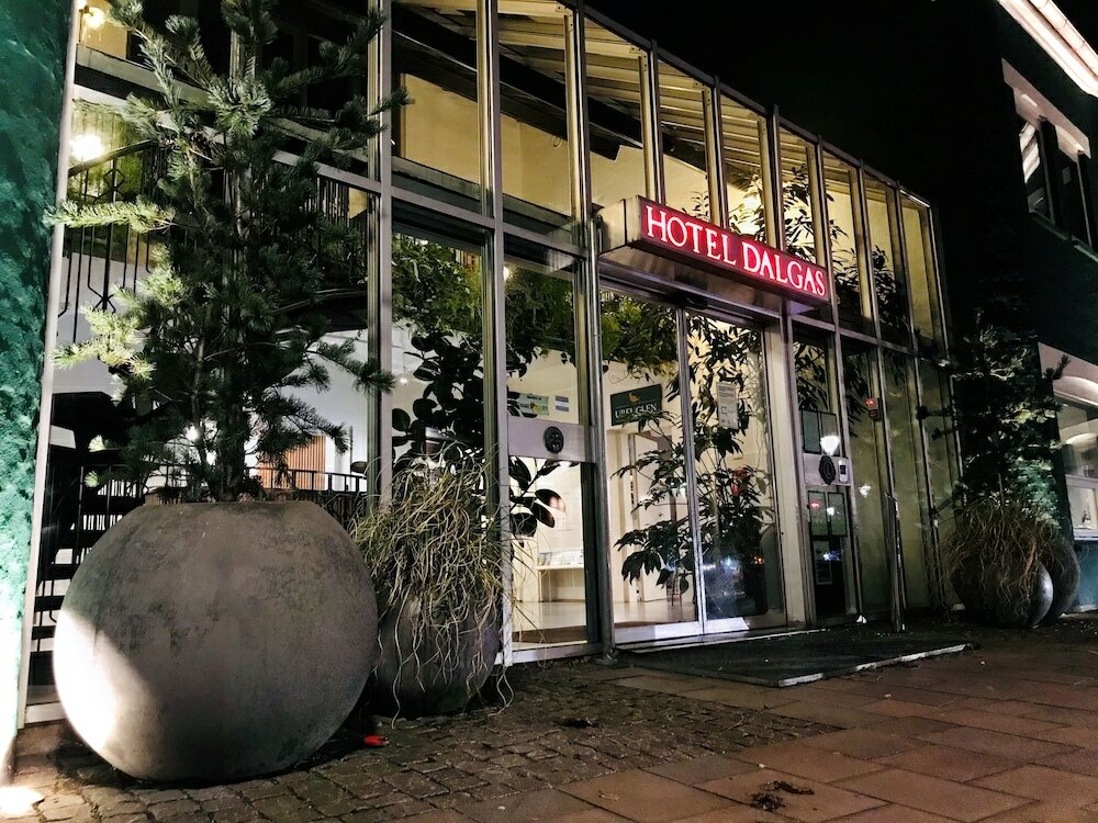 Фото отеля 2