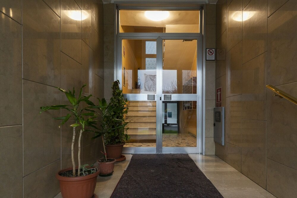 Фото NotaMI - The Wall Top Floor Apartment