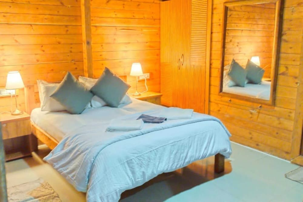 Фото Kadumane Hills Resorts