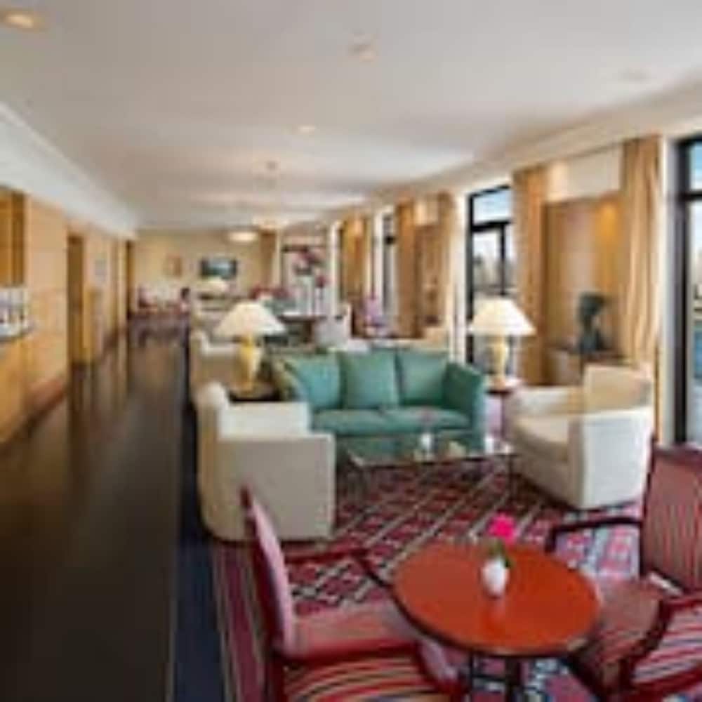 Фото Conrad Cairo