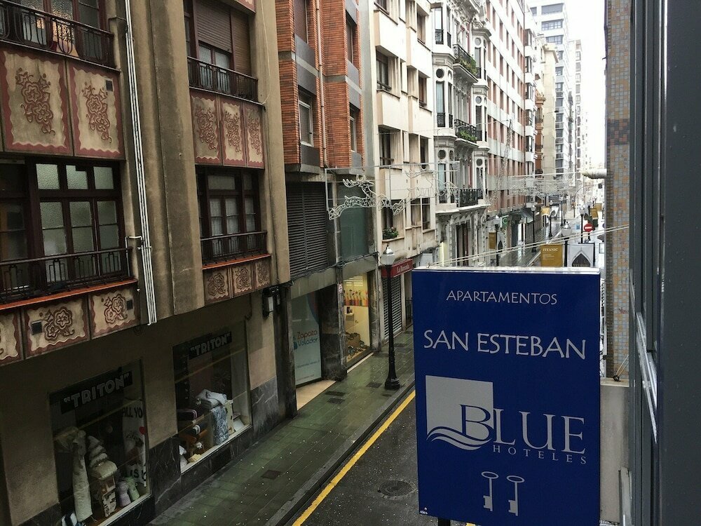 Hotel Apartamentos Urban Blue, Xixón, photo