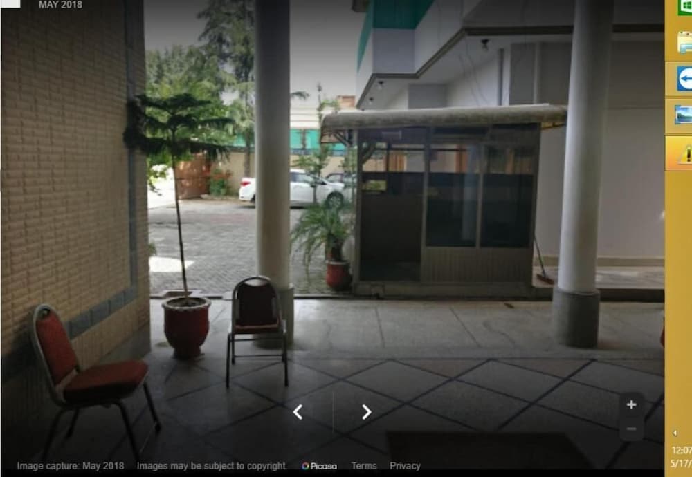 Фото Pak Palace Guest House Abbottabad