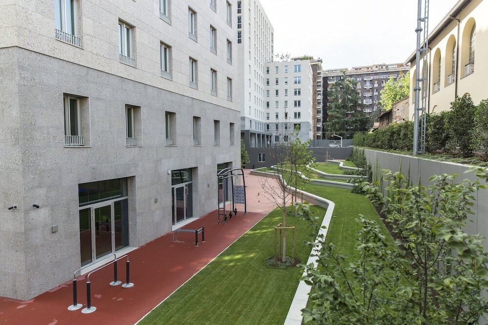 Фото Giovenale Milan Navigli