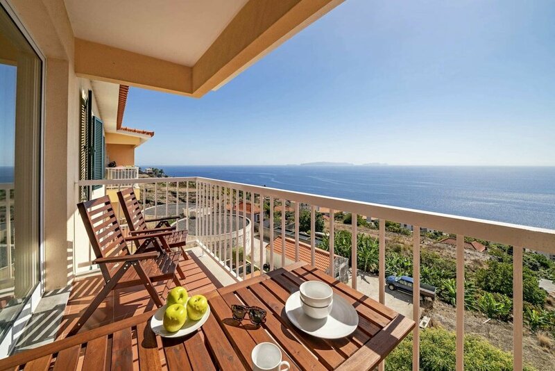 Гостиница Reis Magos III, for Families With sea View