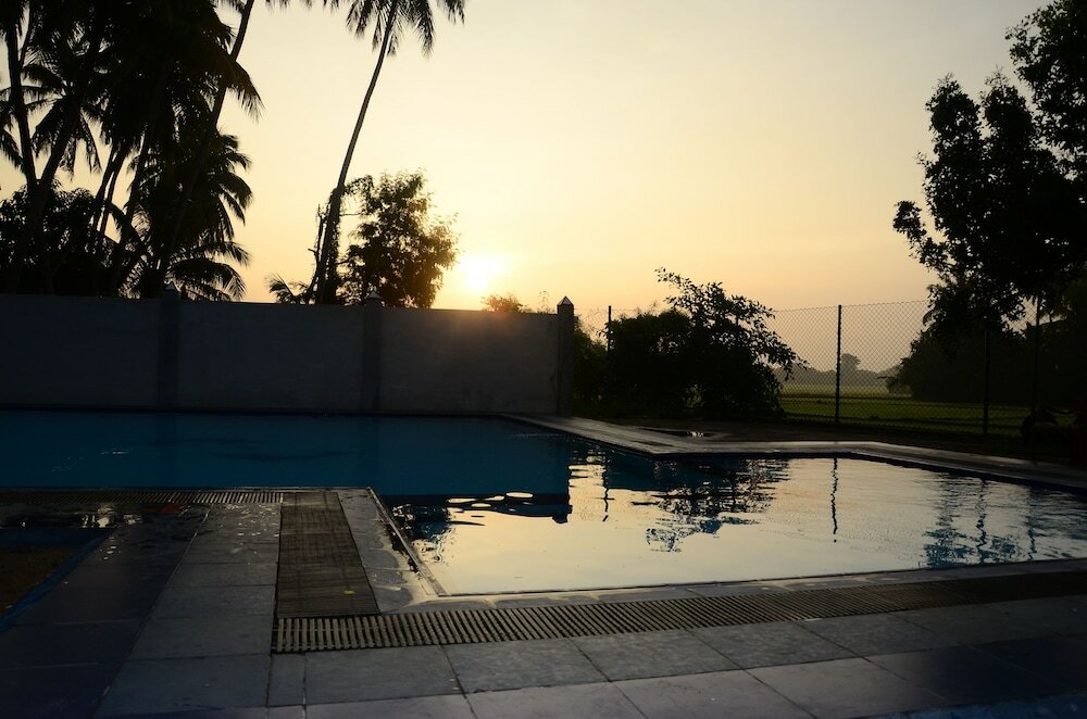 Фото Samorich Hotel