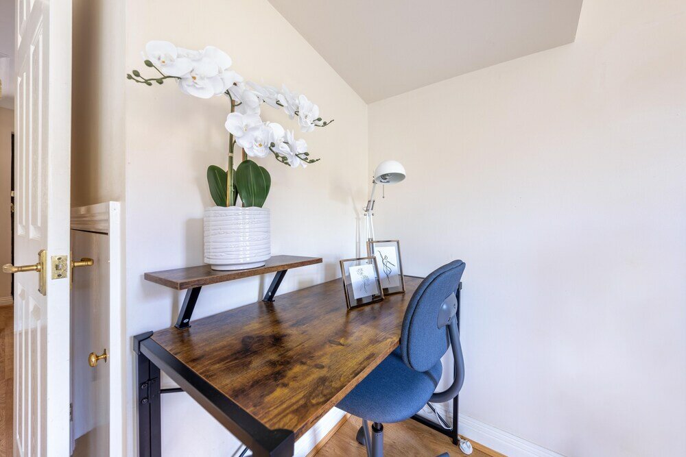 Фото Pierocks Wickets Luxury Entire House, Free Parking and Wi-fi in Maidenhead