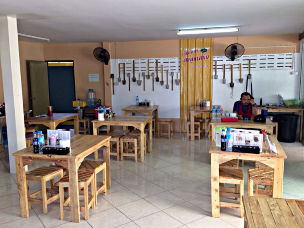 Фото Eec Home North Pattaya - Naklua