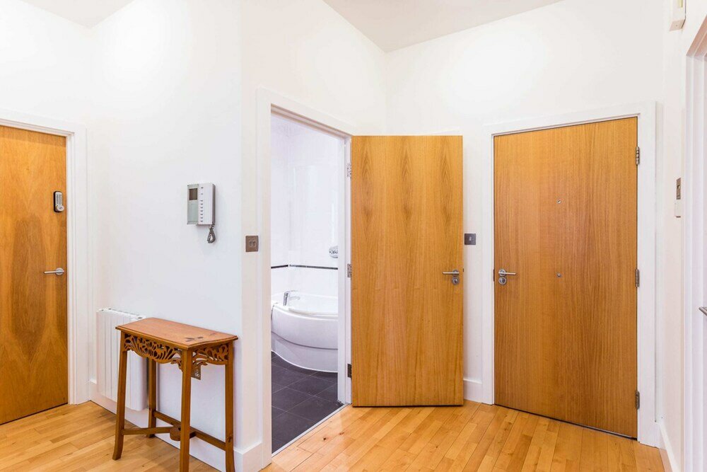 Фото Bright & Comfortable Angel Apartment