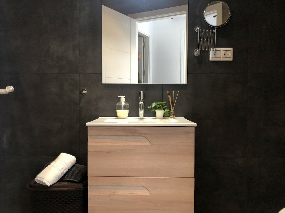 Фото Suites La Merced Malaga365