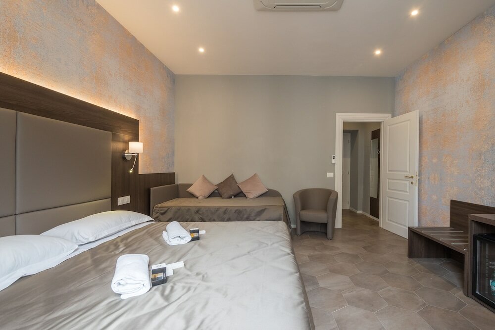 Фото Bramble Luxury Suites