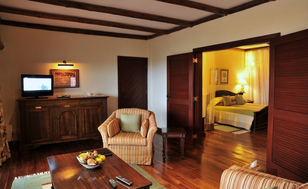 Фото Kilaguni Serena Safari Lodge