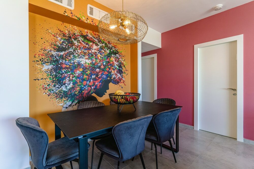 Фото Modern with Balcony Over Looking the Sea