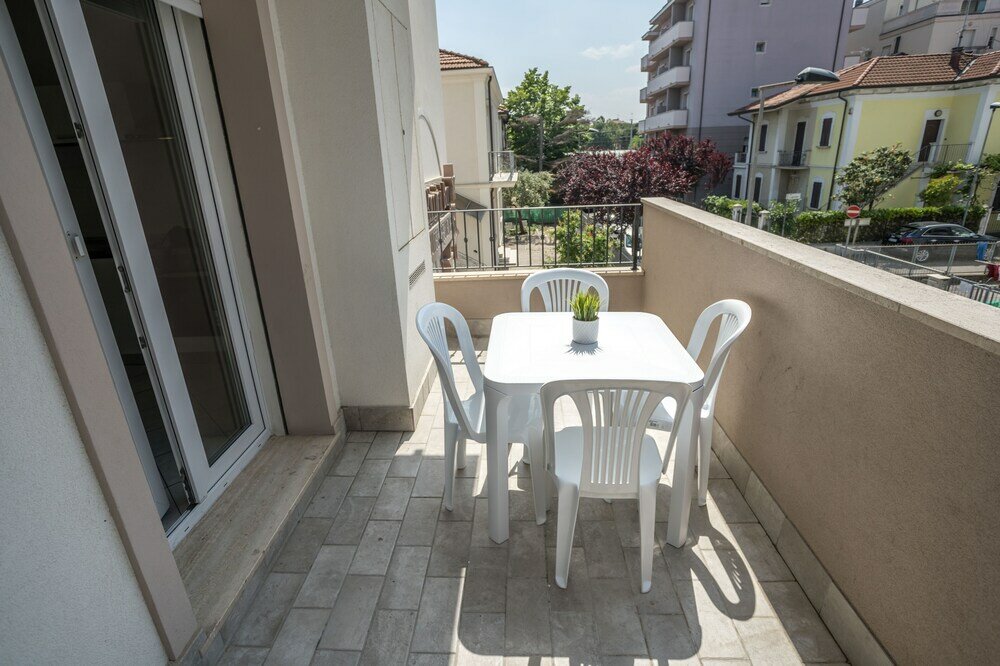 Фото Rimini Bay Suites & Residence