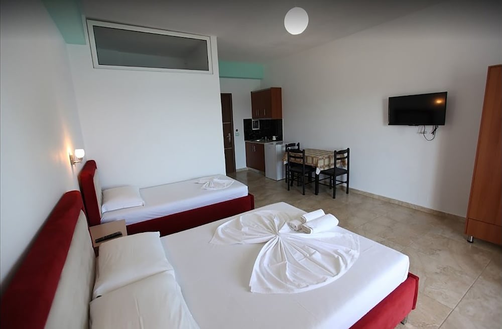 Фото Esmerald Hotel