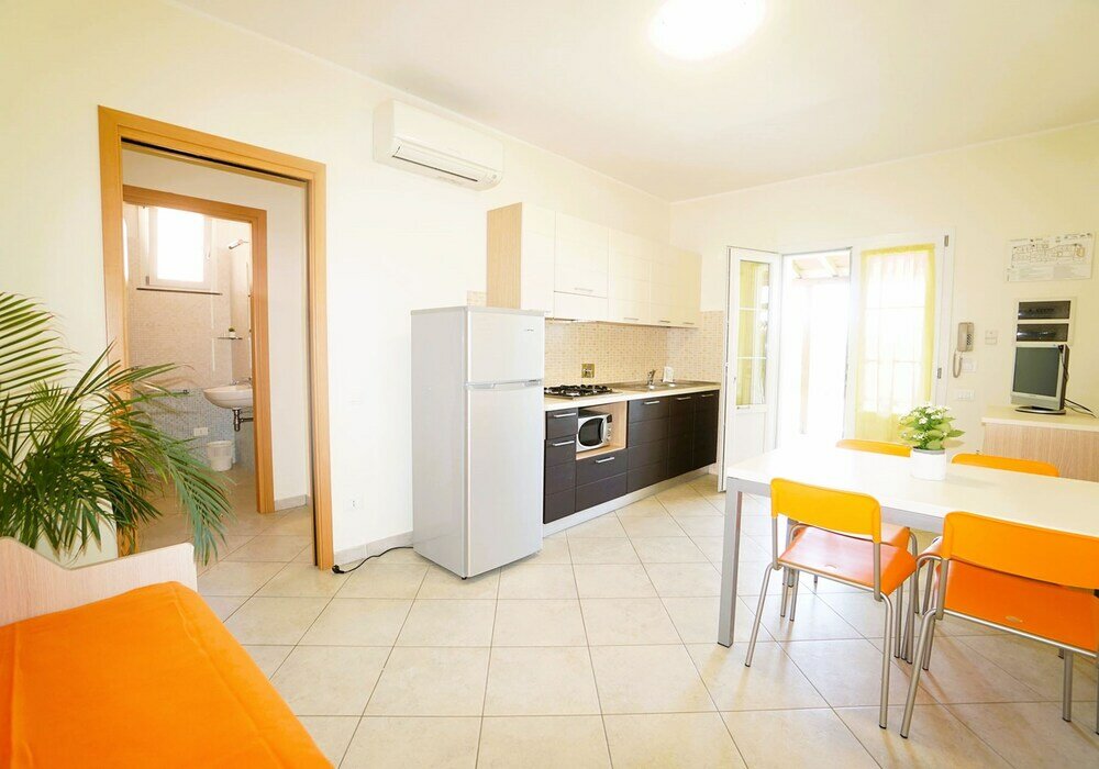 Фото Residence just 600 meters from the beach