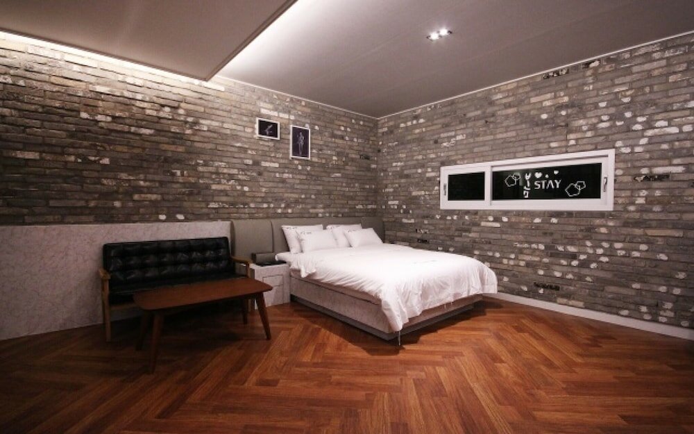 Фото Pohang Haedo-dong New Bom Stay