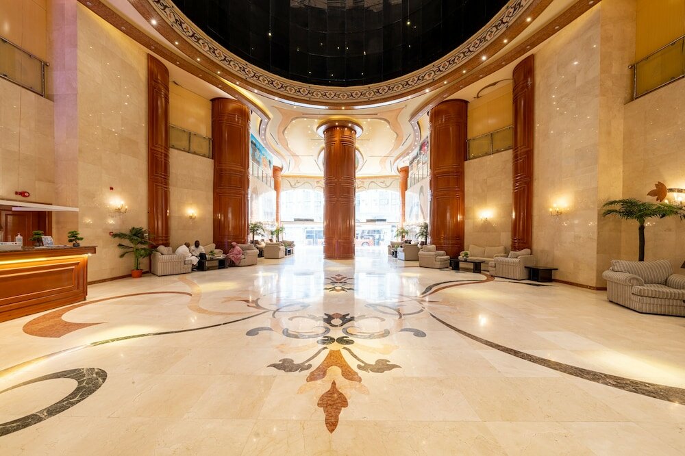 Фото Land Premium 1