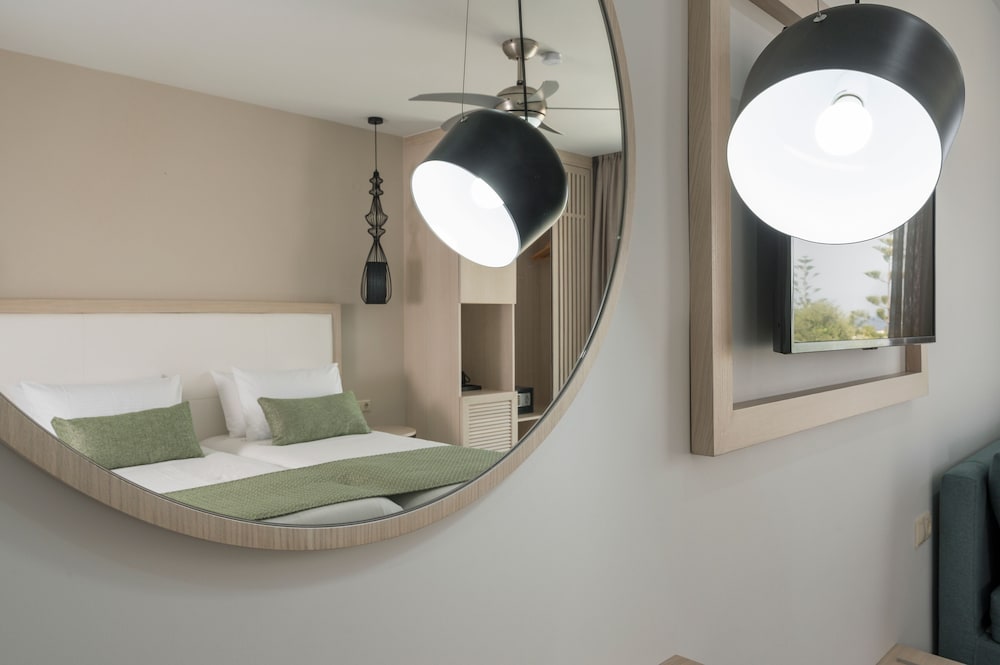 Фото Sirios Village Hotel & Bungalows - All Inclusive