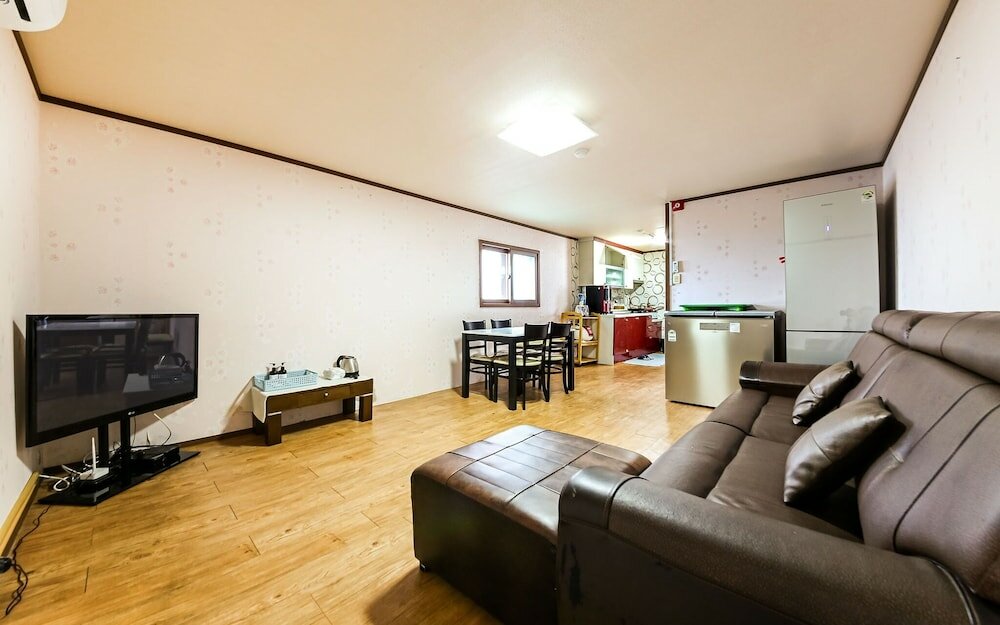 Фото Yeosu Jwasuyoung