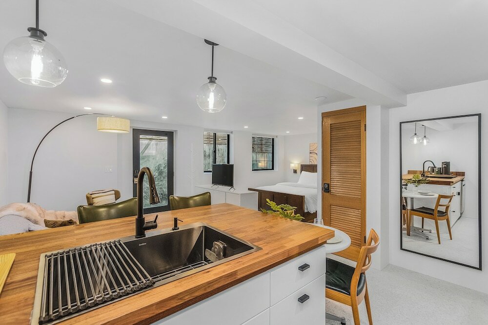 Фото Sunnyside Studio on Green Lake