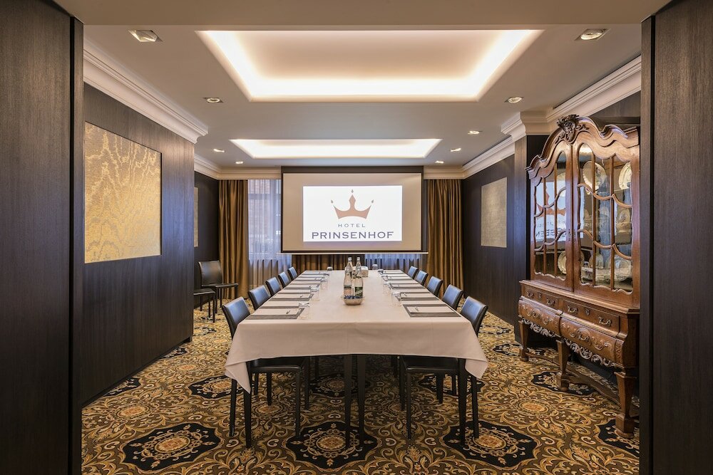 Фото Hotel Dukes' Palace Residence