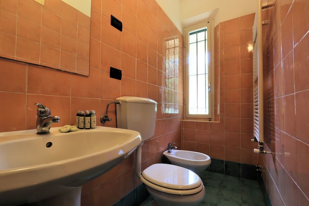 Фото Bed and Parking Cecina Rooms