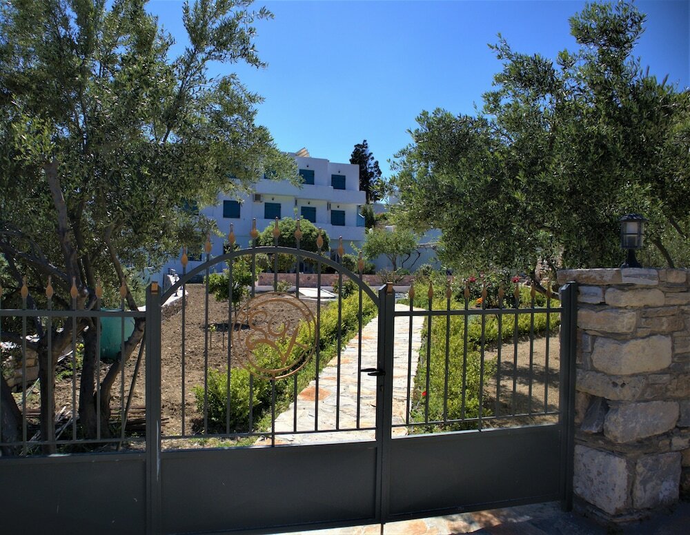 Фото Hotel Saint George Valsamitis