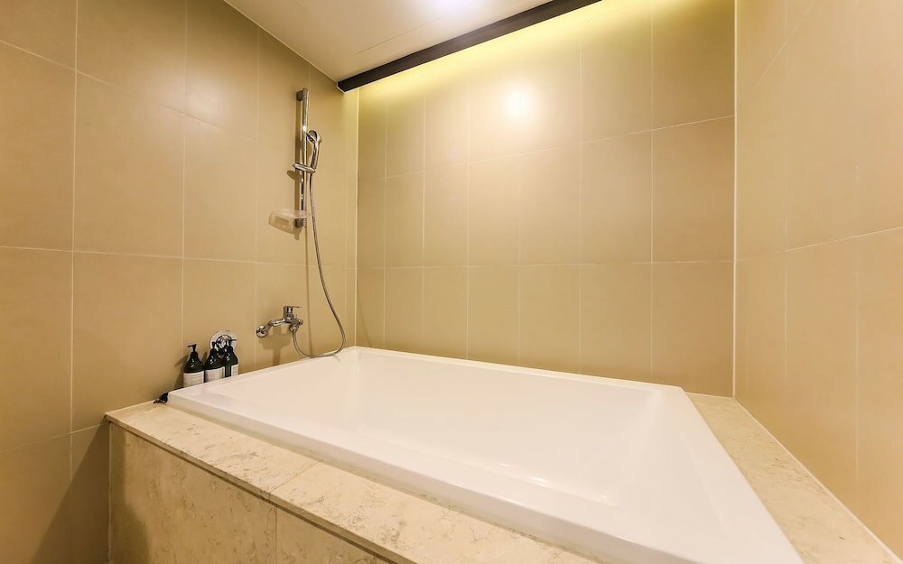 Фото Busan Gwangalli 2 Heaven Hotel