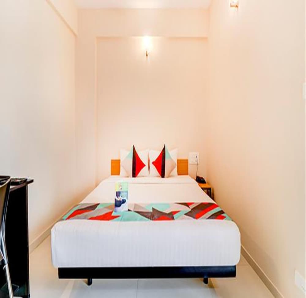 Фото Fabhotel Bsr Inn