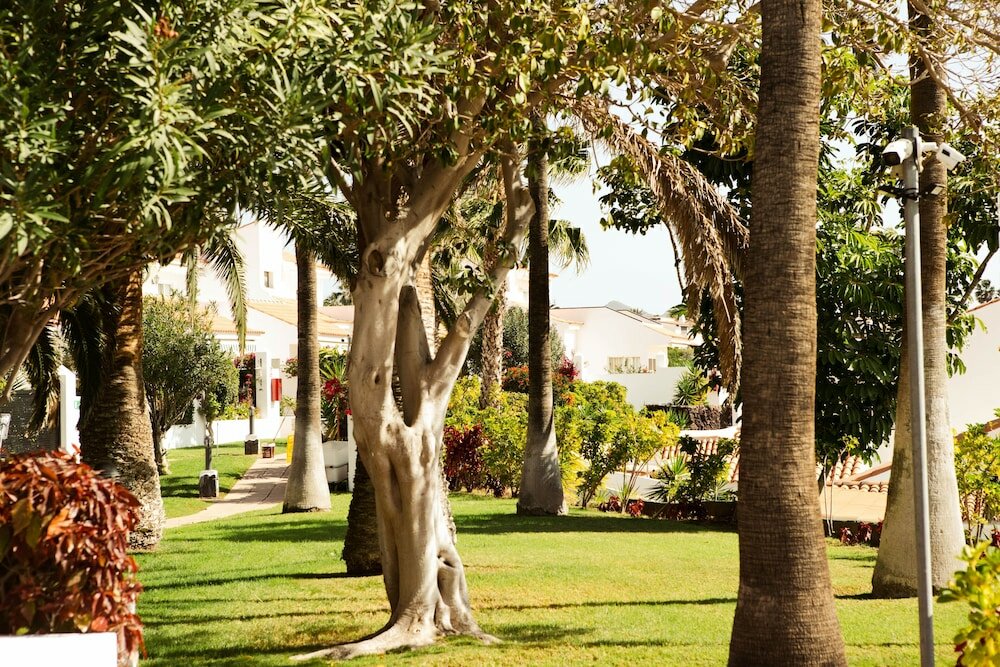 Фото Wyndham Residences Tenerife Golf del Sur