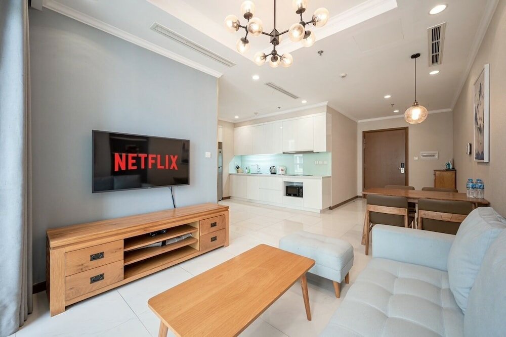 Фото Luxury Landmark - Linh's Apartment