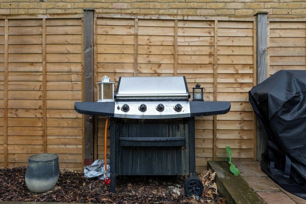 Фото Beautiful 3bd Garden Flat - Tooting!