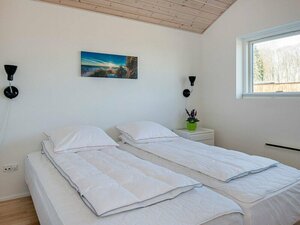 Quaint Holiday Home in Bjert near Beach (Southern Denmark, Kolding Kommune, Kystvej, 84), hotel