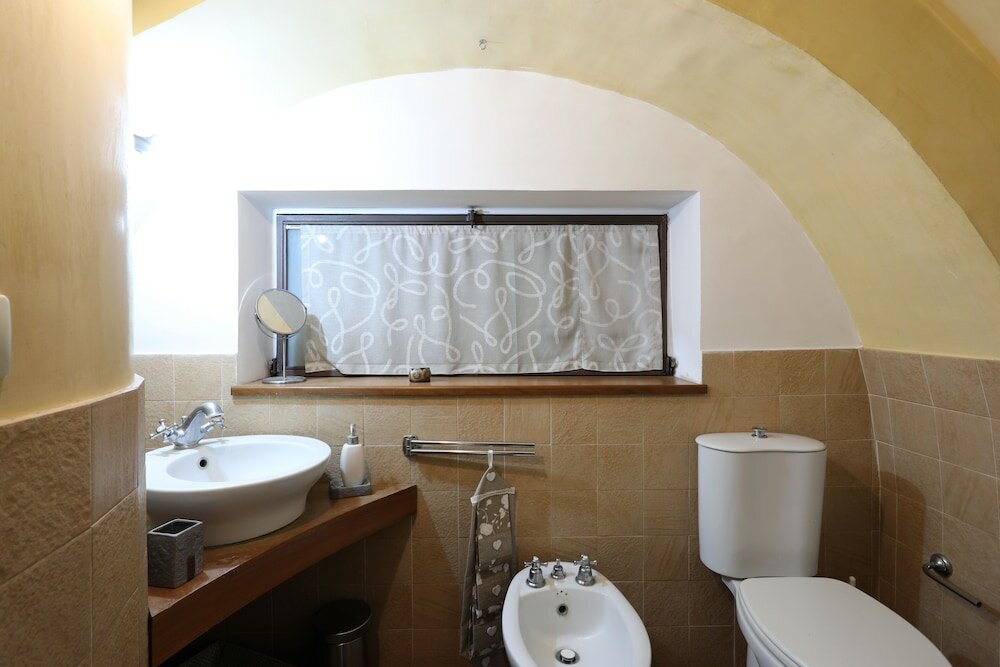 Фото Cozy Apartment On 2 Levels In The City Center